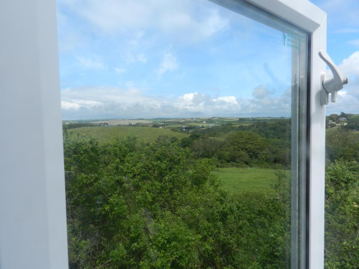 Cwtch Caravans Little Haven Esterno foto